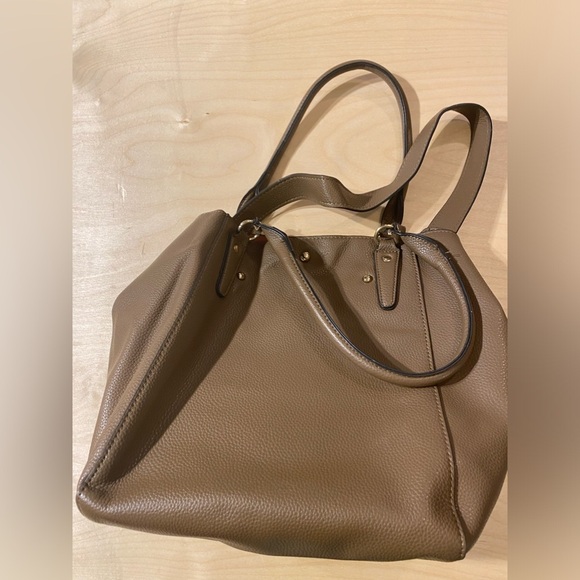 Shoulder Handbag ((P) - Picture 5 of 15